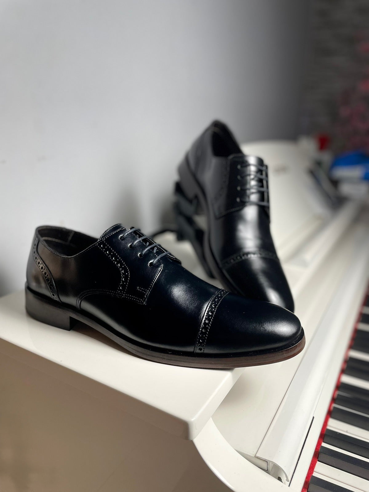 Oxford Single Peak Black