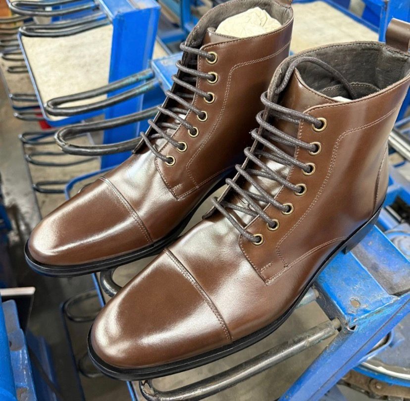 Bota Coturno